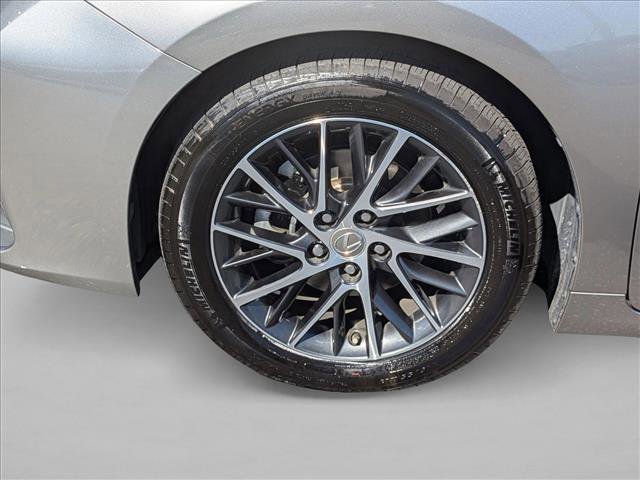 Used 2017 Lexus ES 350 w/ Navigation System Package image 25