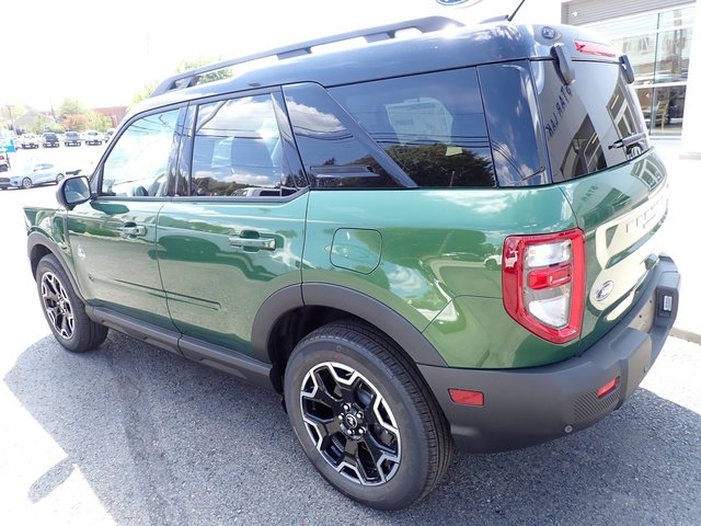 New 2025 Ford Bronco Sport Outer Banks image 3