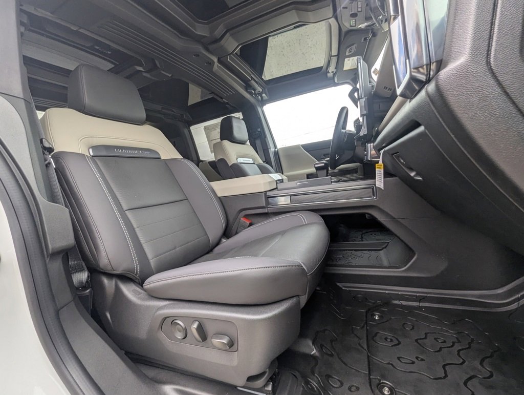 New 2026 GMC Hummer EV 4x4 Crew Cab image 19