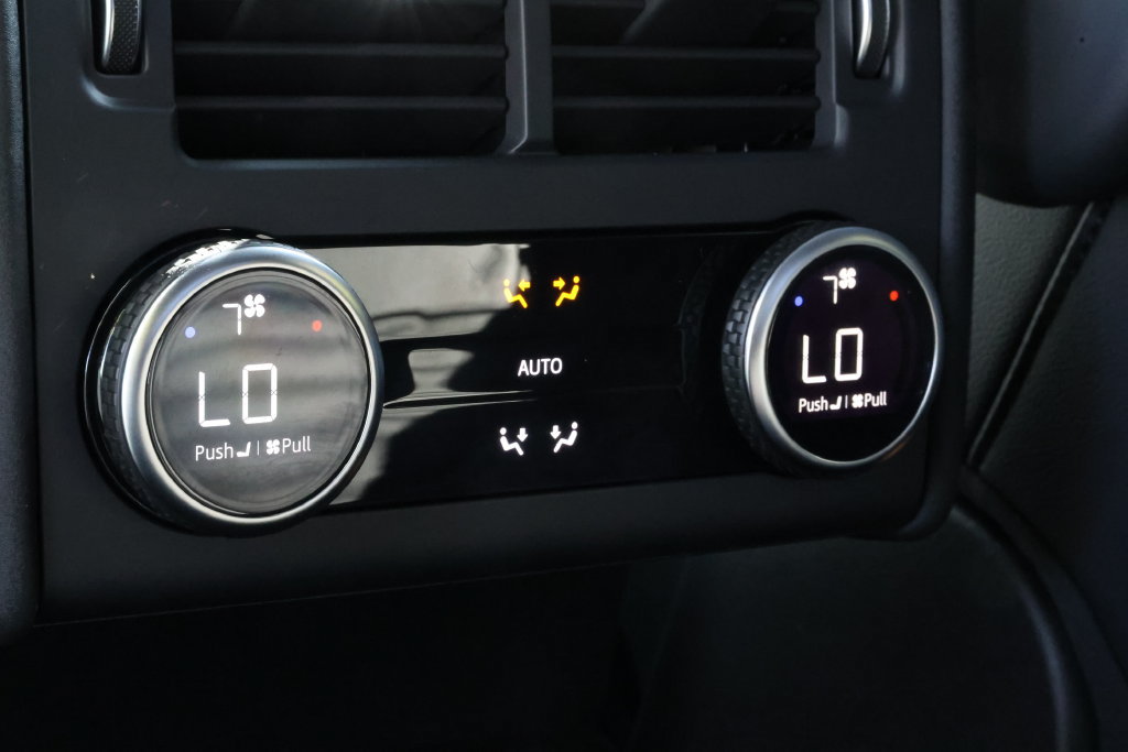 New 2026 Land Rover Discovery S AWD/4WD image 27