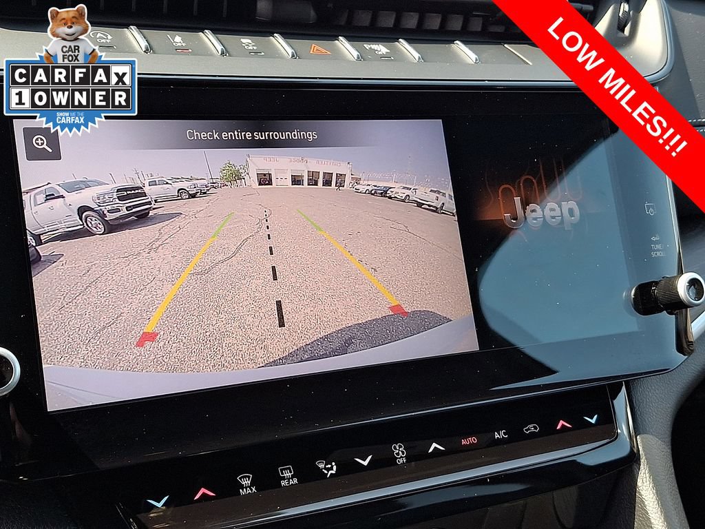 Used 2026 Jeep Grand Cherokee Altitude AWD/4WD image 18