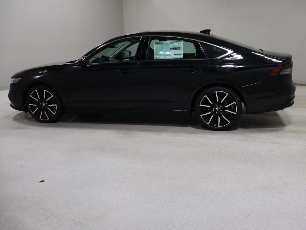 New 2026 Honda Accord Touring image 4