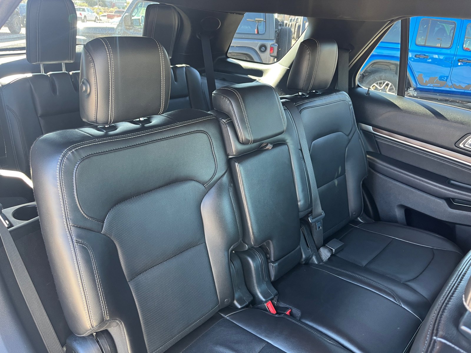 Used 2018 Ford Explorer Limited w/ Ford Safe & Smart Package image 18