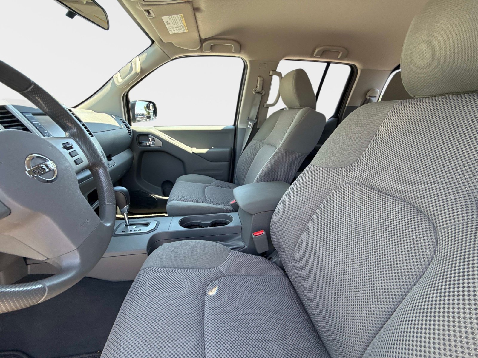 Used 2020 Nissan Frontier SV RWD image 23