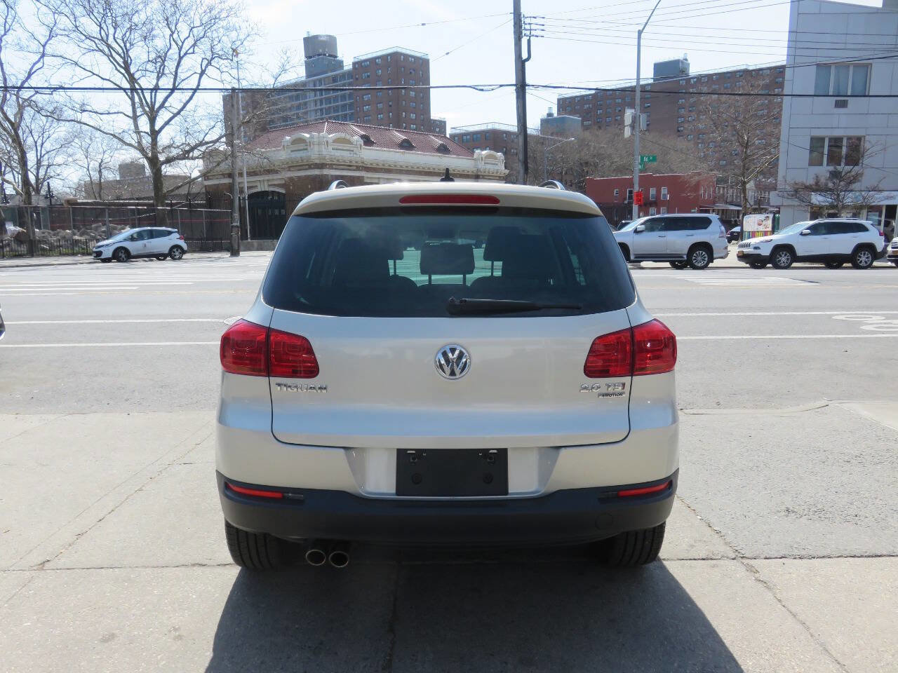 Used 2015 Volkswagen Tiguan S AWD/4WD image 8