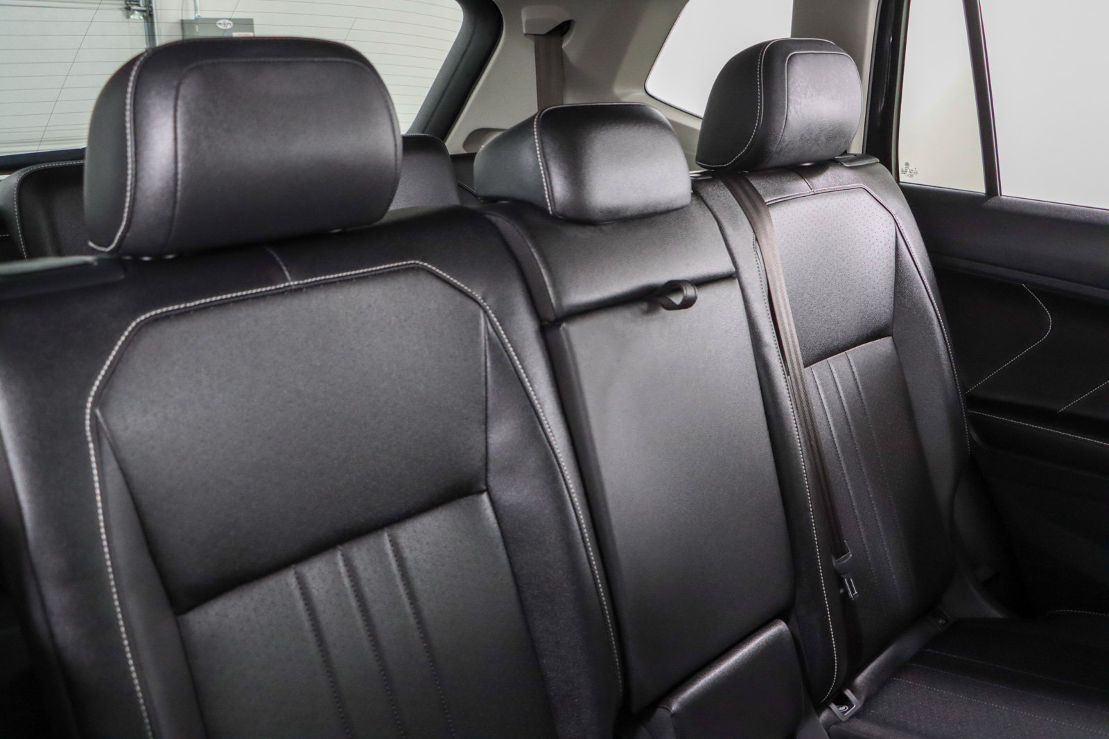 Used 2023 Volkswagen Tiguan SE FWD image 28