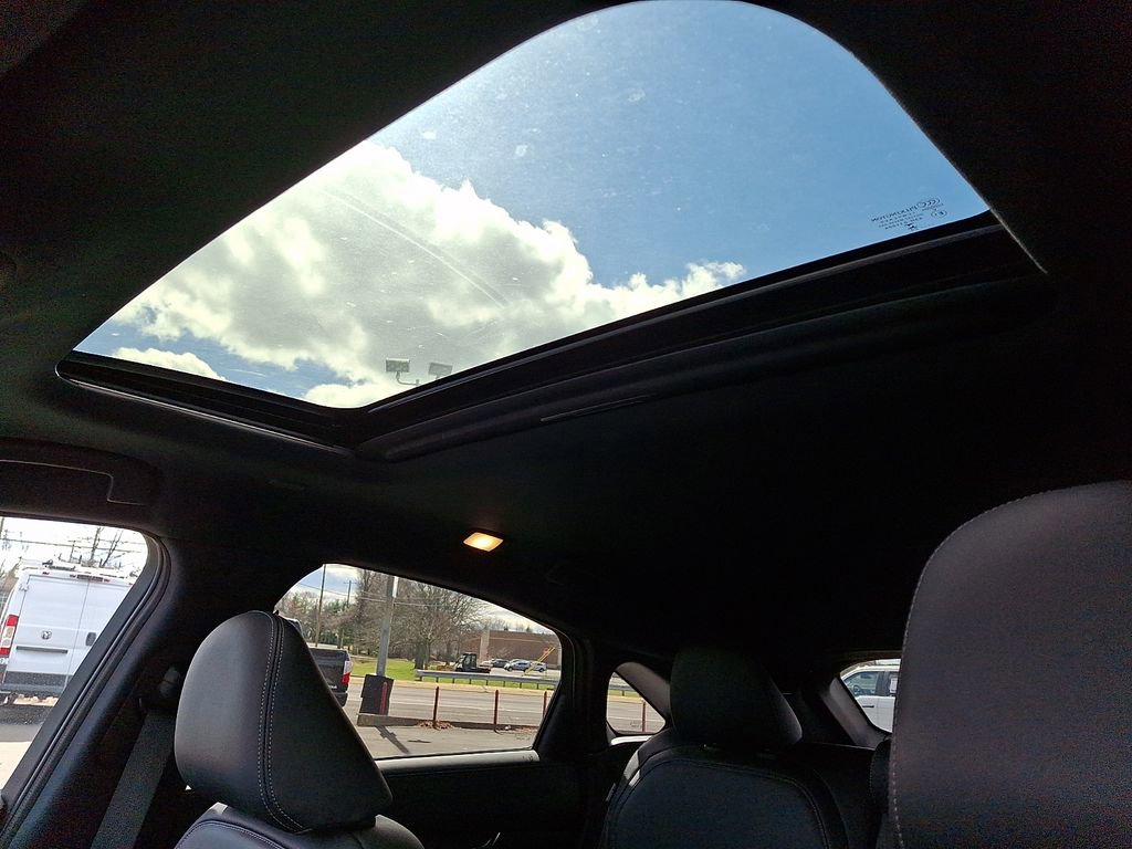 Used 2025 INFINITI QX55 Essential image 14