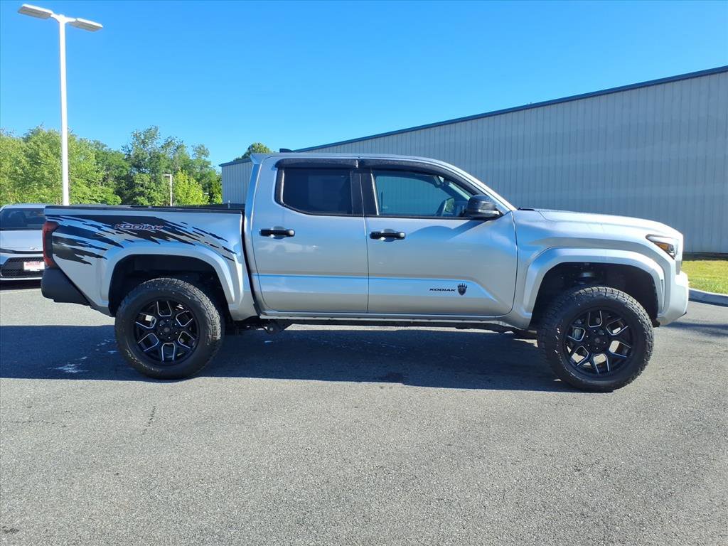 Used 2024 Toyota Tacoma SR w/ SR Upgrade Package AWD/4WD image 3