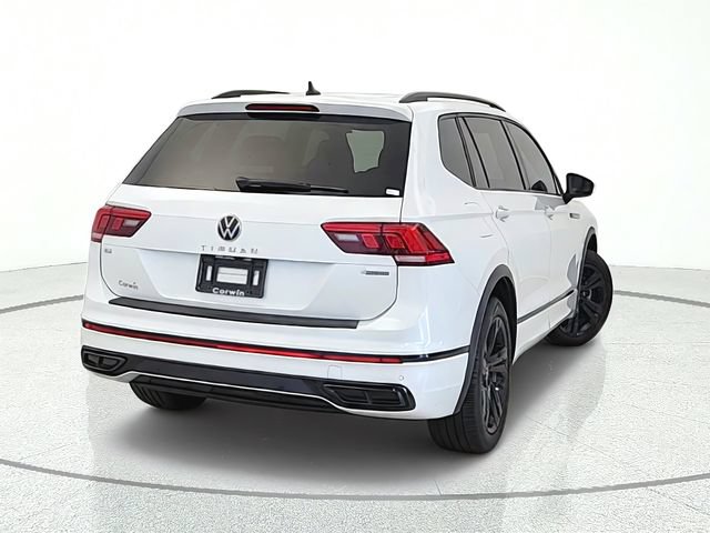 Used 2024 Volkswagen Tiguan SE R-Line AWD/4WD image 5