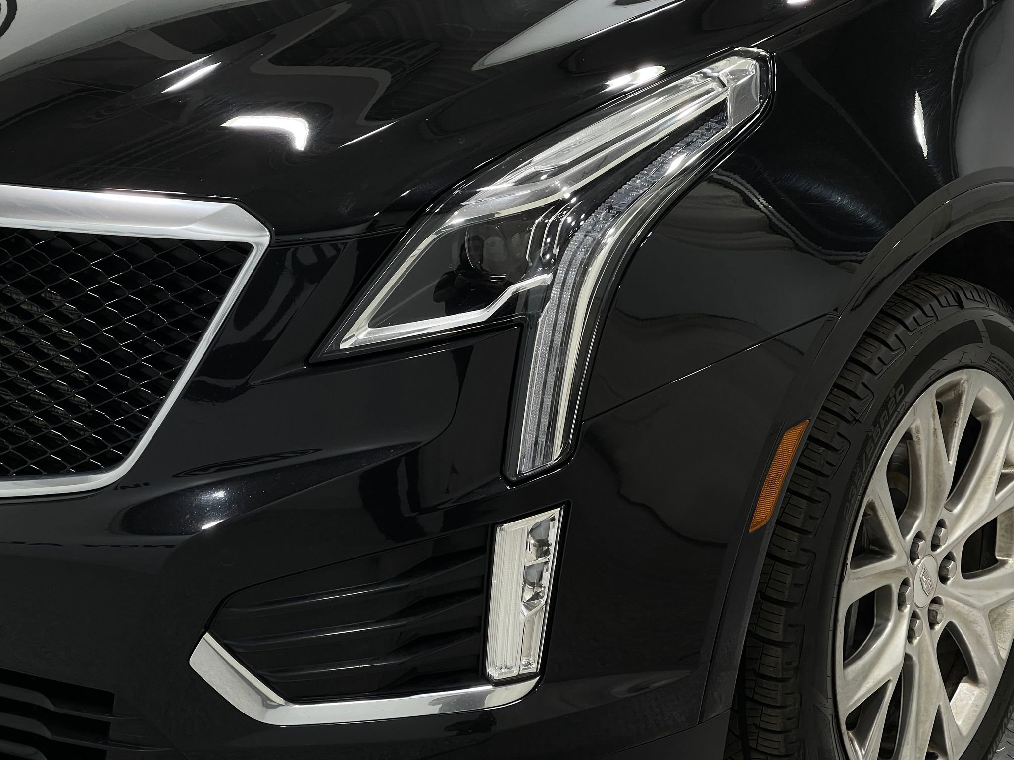 Used 2020 Cadillac XT5 Sportv w/ LPO, Floor Liner Package image 30