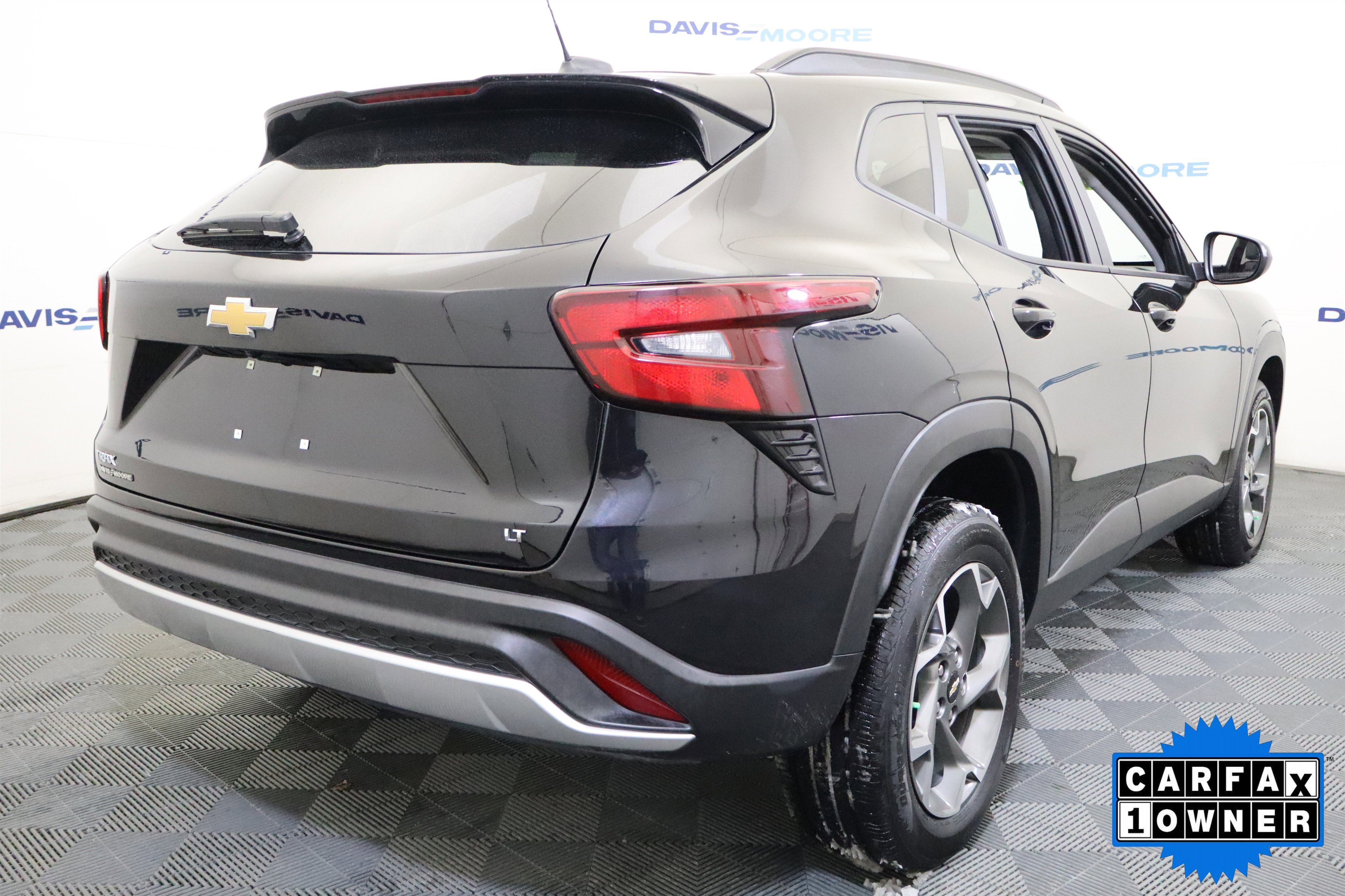Used 2025 Chevrolet Trax LT image 5