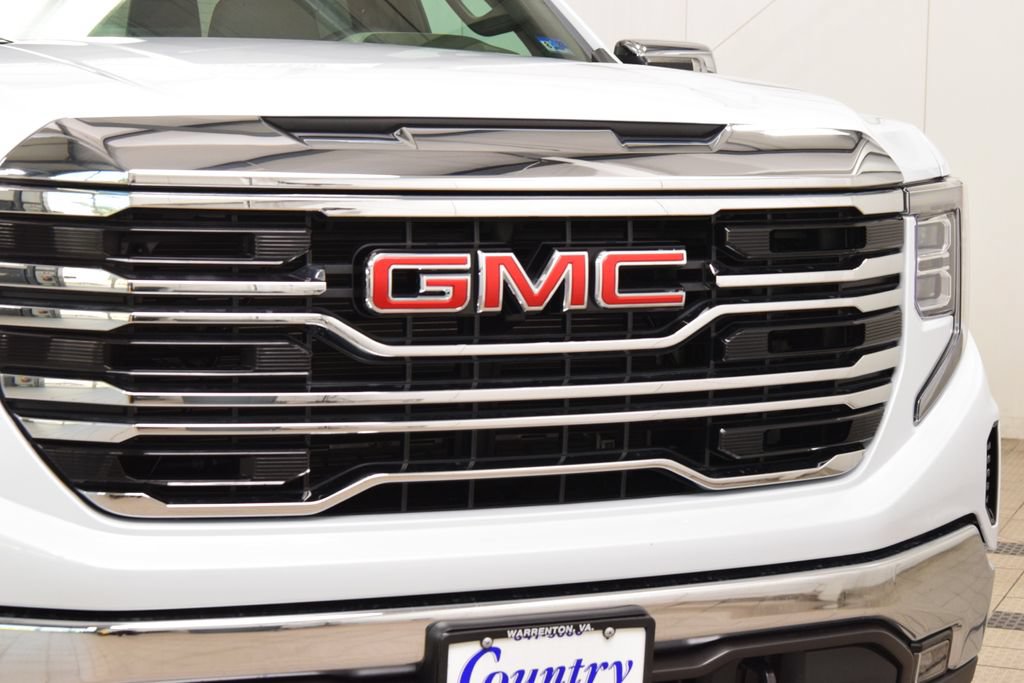 Used 2026 GMC Sierra 1500 SLT AWD/4WD image 11