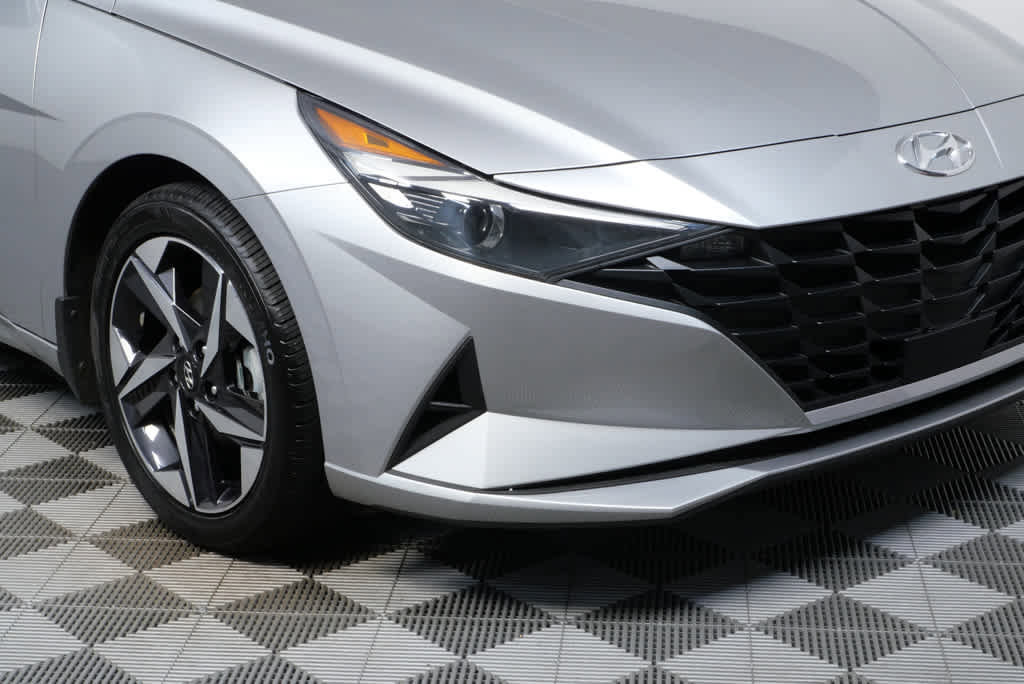 Certified 2023 Hyundai Elantra SEL w/ Convenience Package image 31