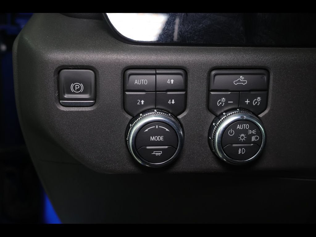 Used 2023 GMC Sierra 1500 Elevation w/ X31 Off-Road Package AWD/4WD image 15