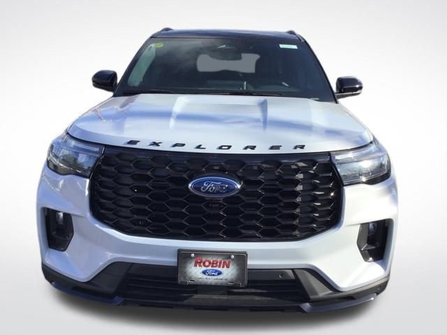 New 2026 Ford Explorer ST-Line w/ ST-Line Street Pack RWD image 8