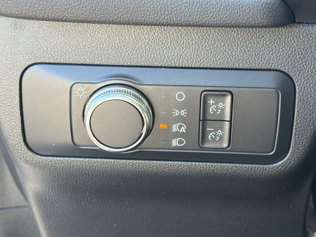 Used 2022 Ford Escape SE FWD image 31