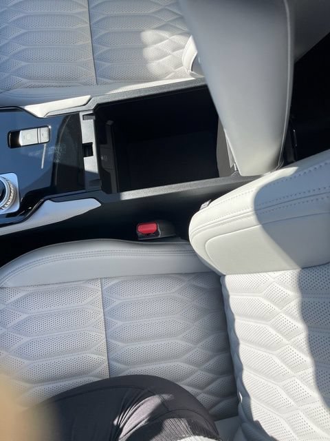 New 2026 Mitsubishi Outlander SEL FWD image 30