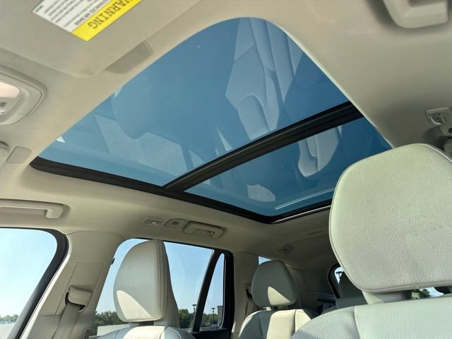 Certified 2023 Volvo XC90 B5 Plus w/ Protection Package Premier AWD/4WD image 19