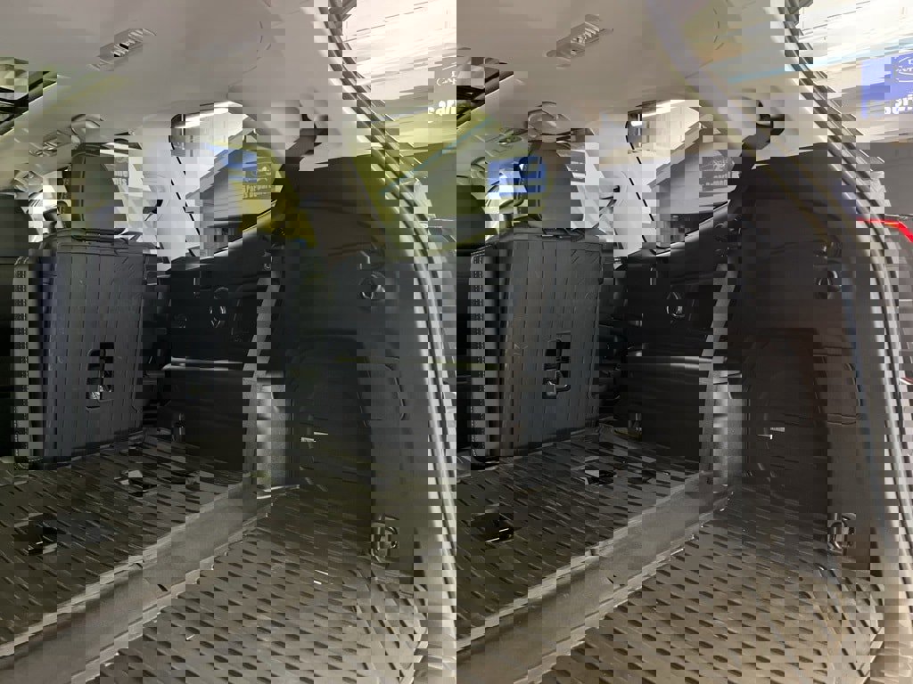 Used 2024 Subaru Ascent Touring image 37