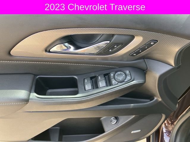Used 2023 Chevrolet Traverse Premier image 30