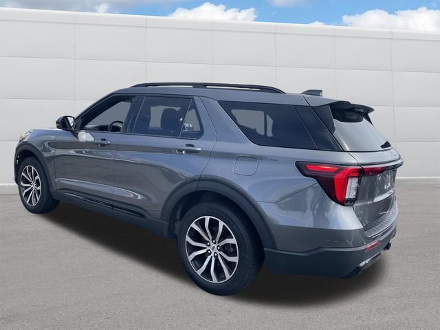 Used 2026 Ford Explorer ST-Line AWD/4WD image 3