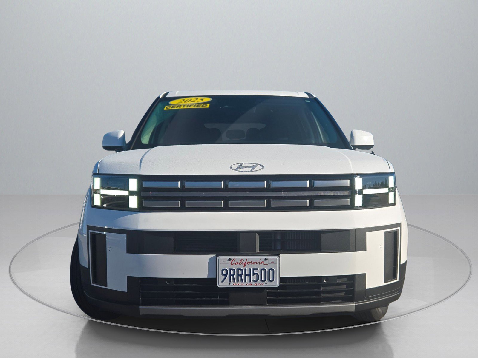 Certified 2025 Hyundai Santa Fe SE image 2