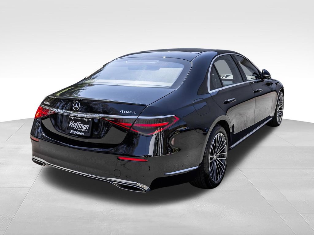 Used 2024 Mercedes-Benz S 580e 4MATIC Sedan image 5
