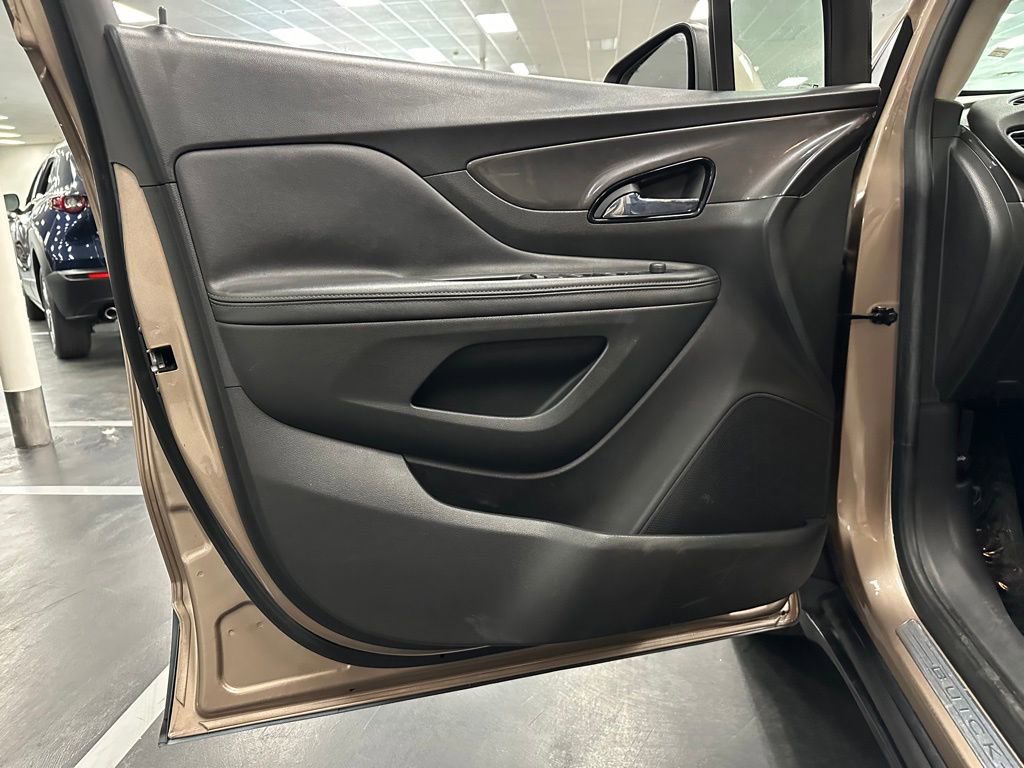 Used 2018 Buick Encore Preferred image 13