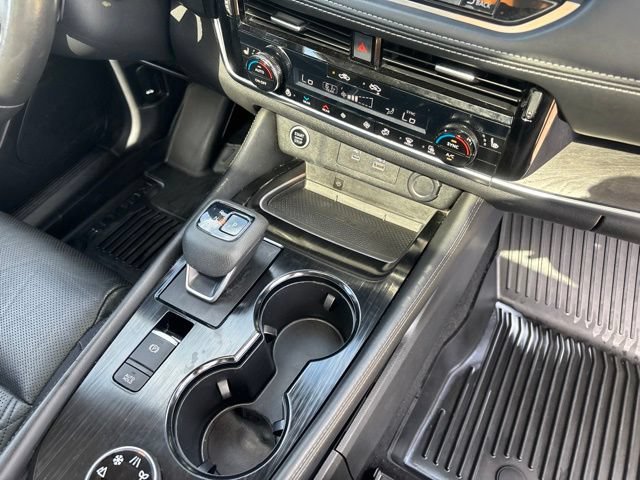 Used 2021 Nissan Rogue Platinum AWD/4WD image 23
