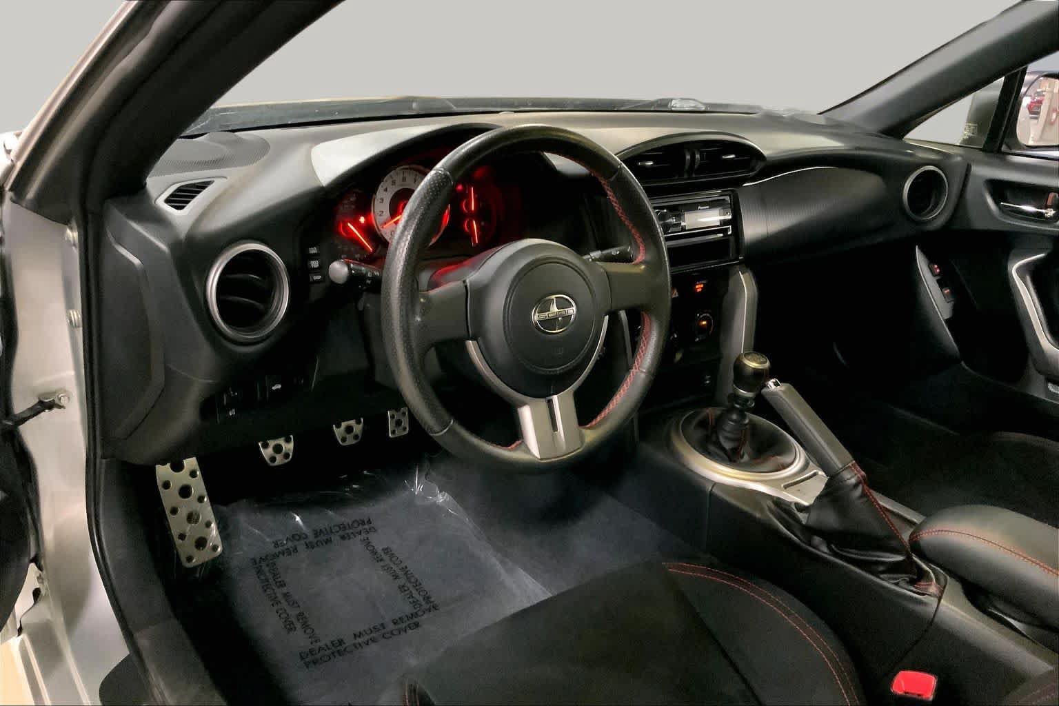 Used 2013 Scion FR-S RWD image 15