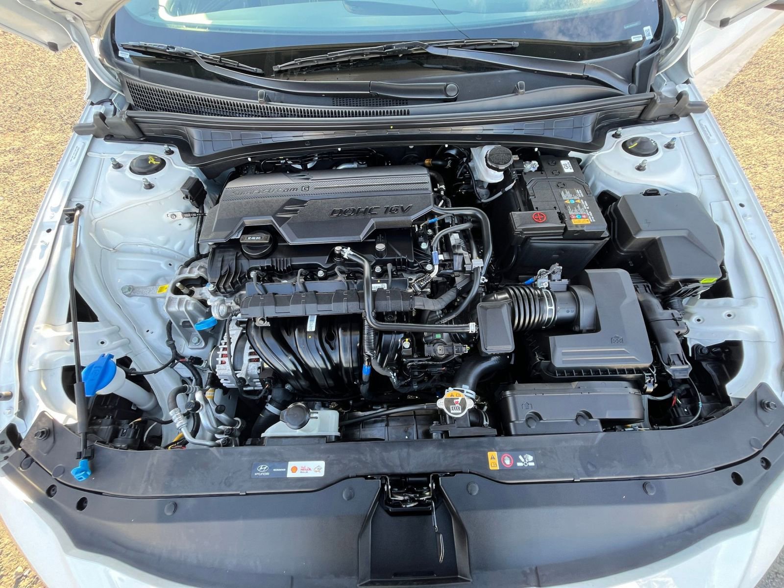Used 2025 Hyundai Elantra SEL FWD image 33