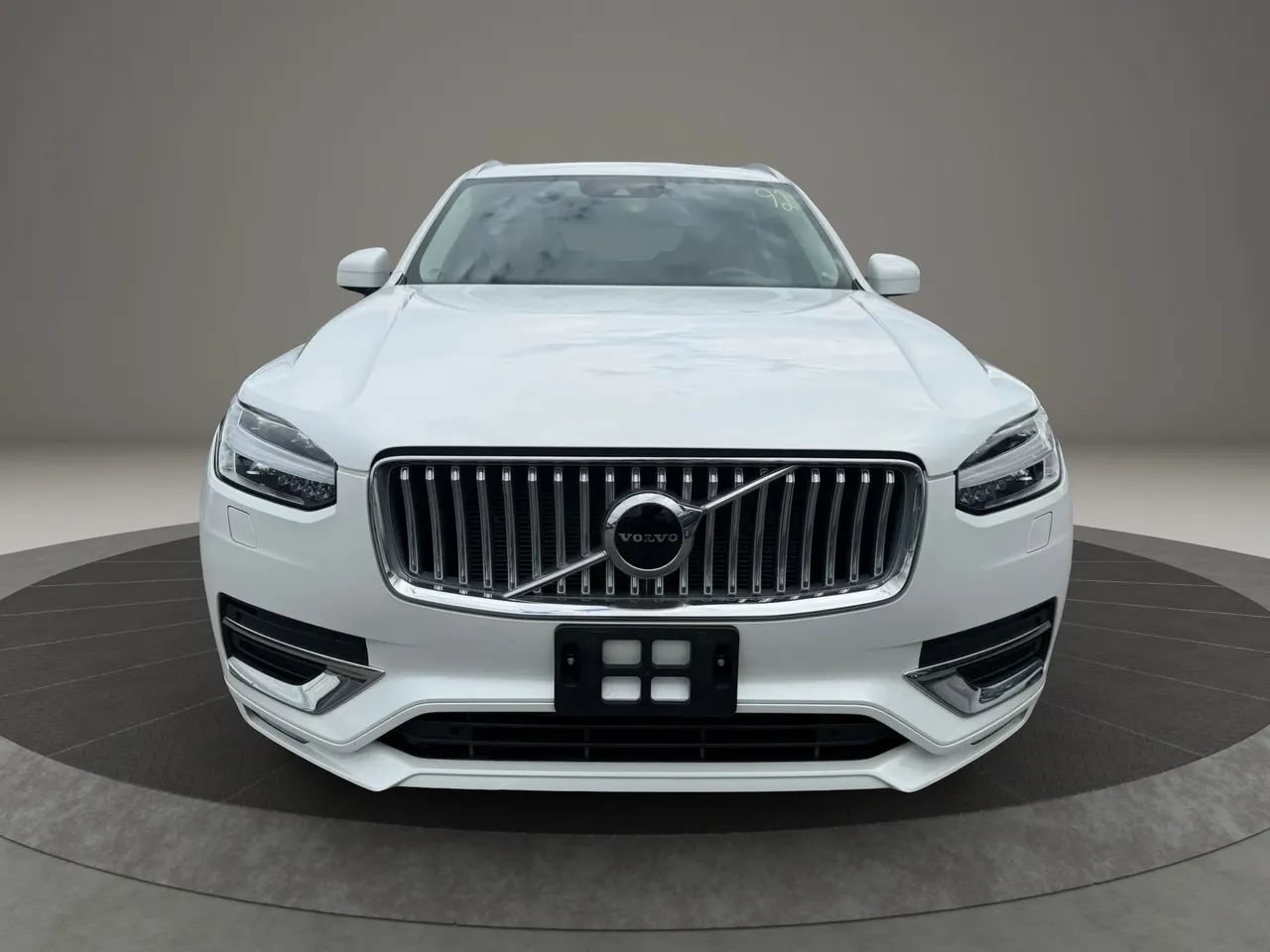 Used 2022 Volvo XC90 T6 Inscription w/ Climate Package AWD/4WD image 2