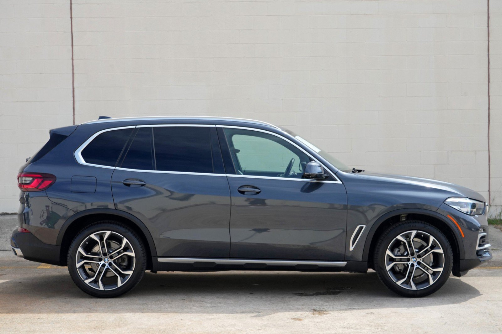 Used 2021 BMW X5 sDrive40i w/ Convenience Package RWD image 55