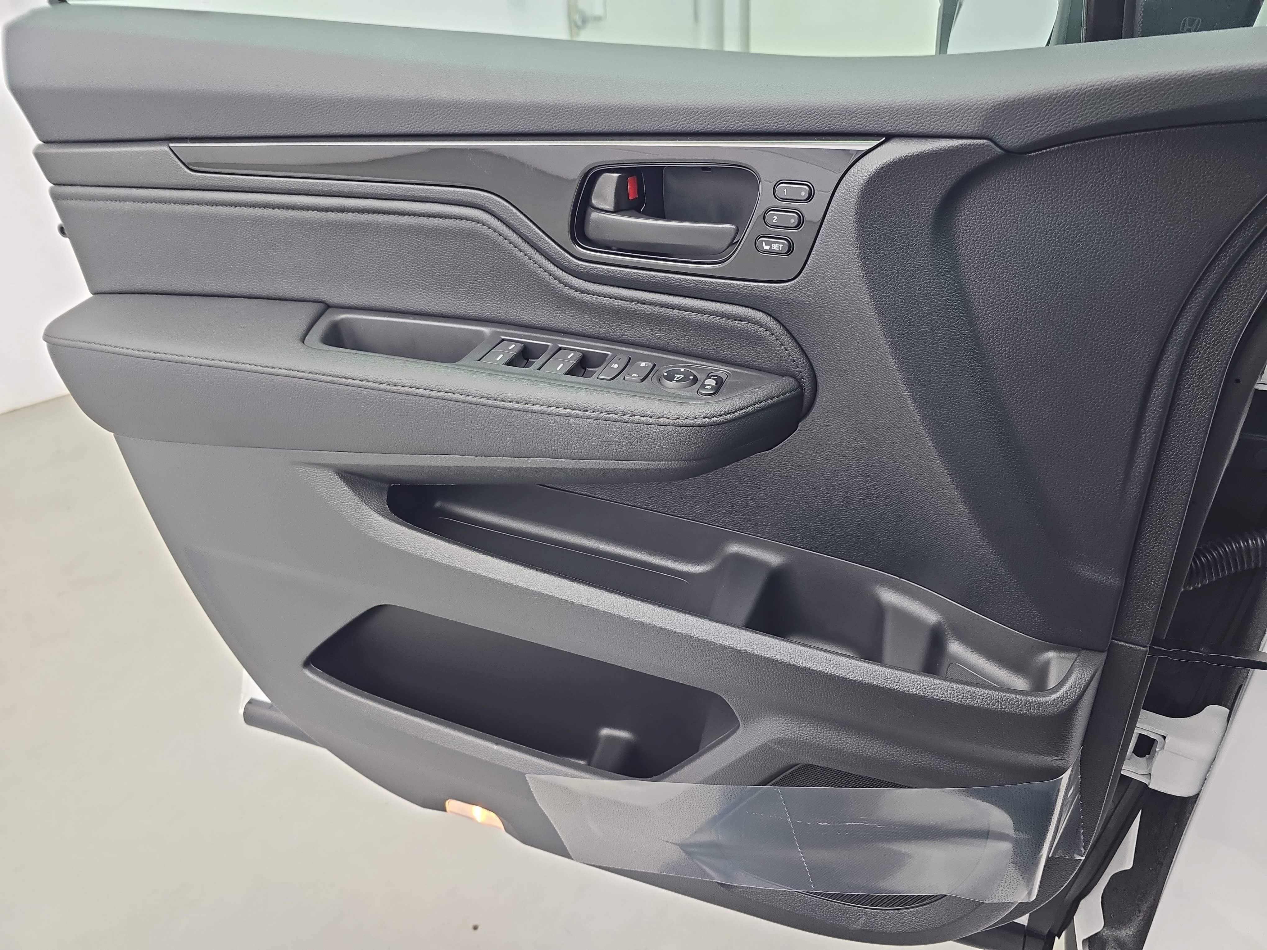 New 2027 Honda Odyssey Touring image 28