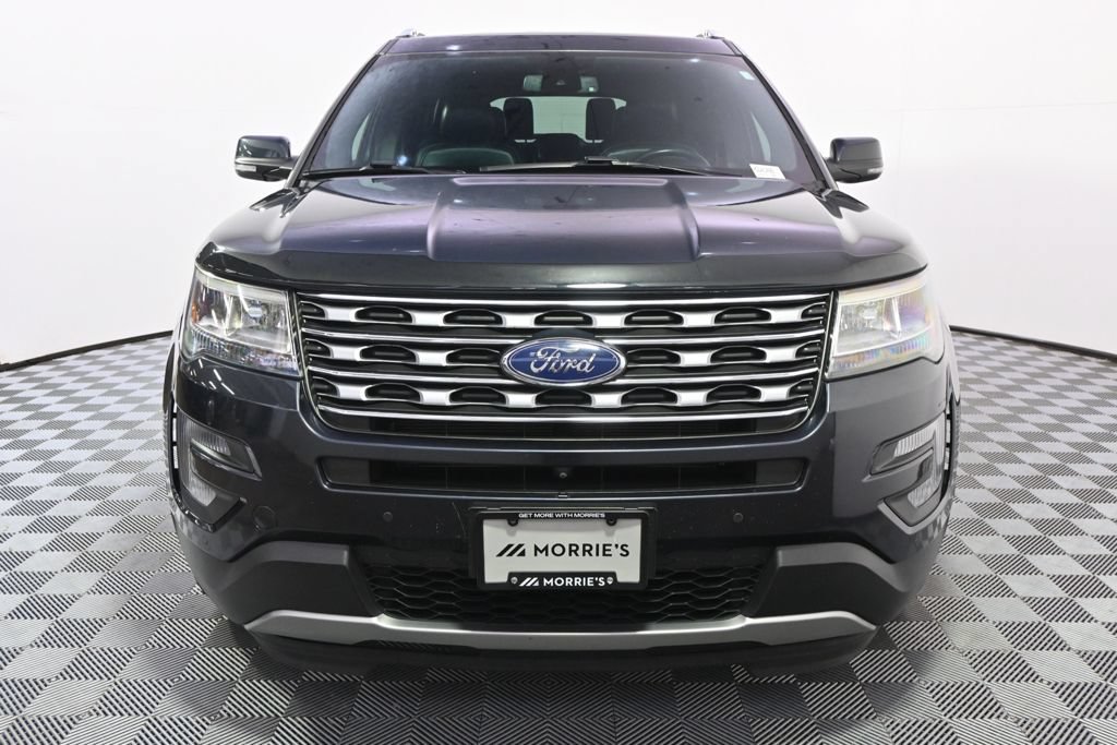 Used 2017 Ford Explorer Limited w/ Equipment Group 301A AWD/4WD image 10