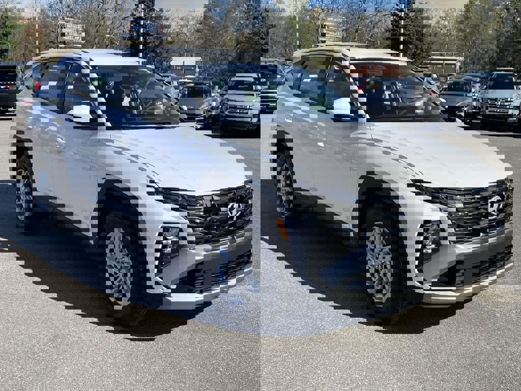 New 2026 Hyundai Tucson SE image 4