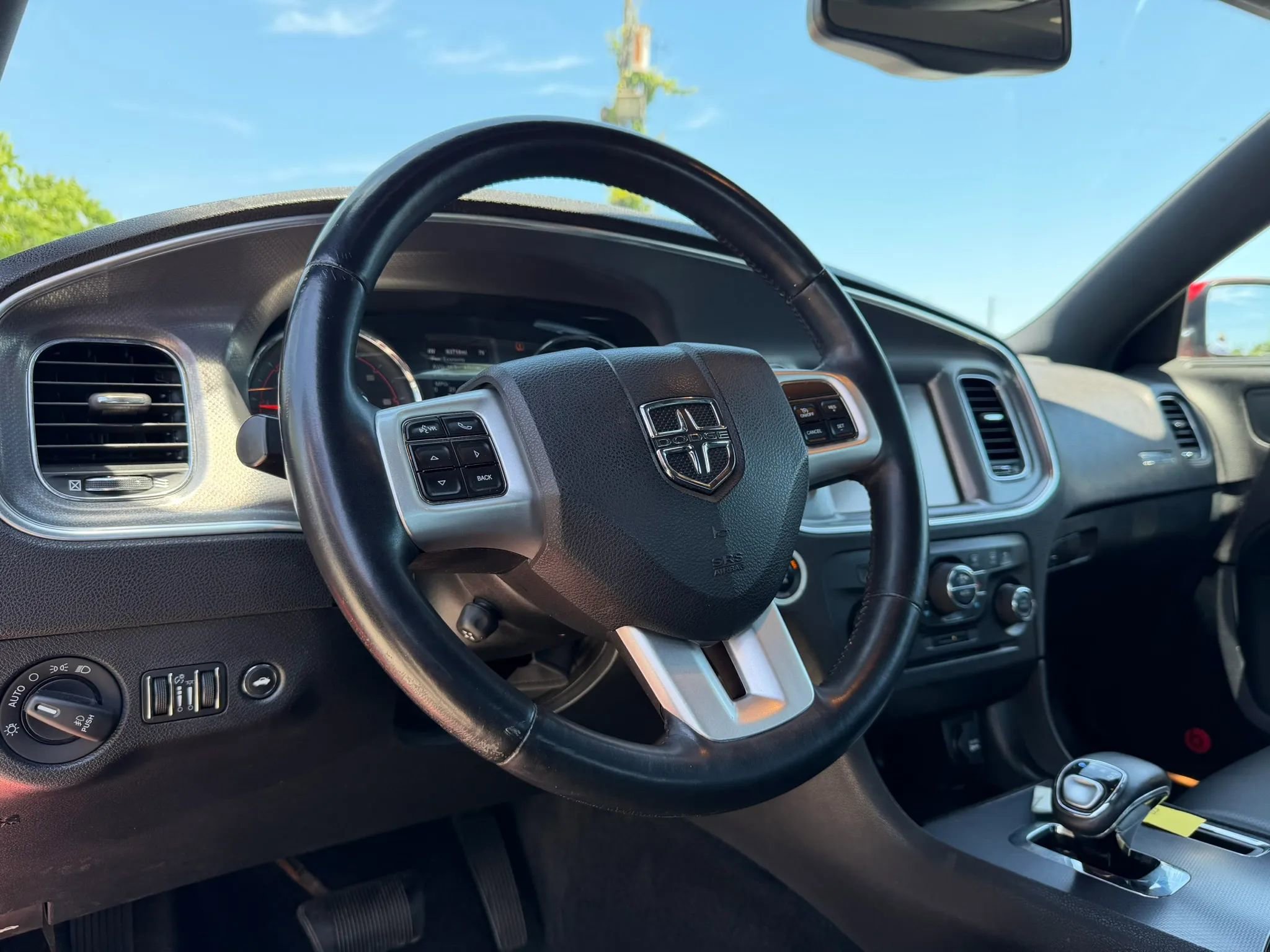 Used 2014 Dodge Charger SXT Plus RWD image 10