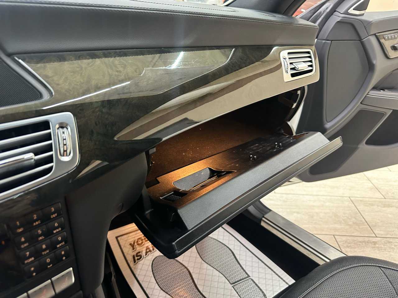 Used 2014 Mercedes-Benz CLS 550 CLS550 4MATIC w/ Premium 1 Package image 30