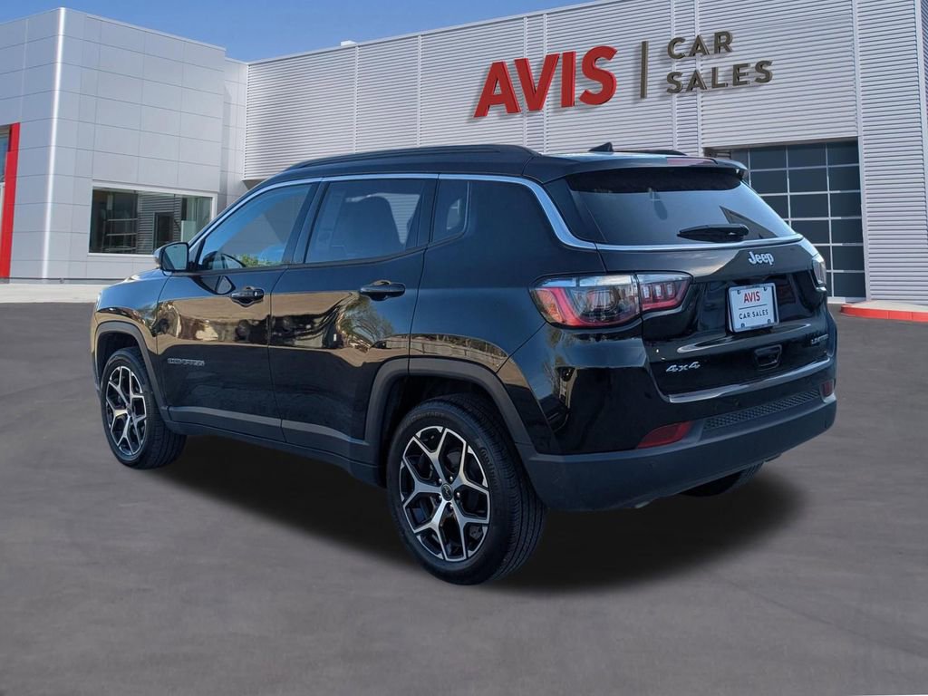 Used 2025 Jeep Compass Limited image 6
