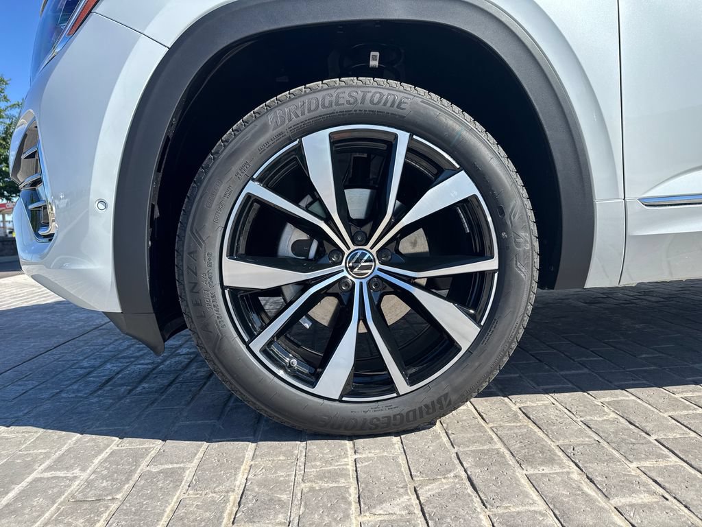 New 2026 Volkswagen Atlas SEL Premium R-Line AWD/4WD image 24