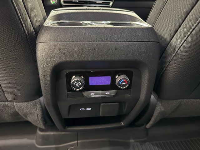 New 2026 Chevrolet Traverse LT w/ Enhanced Driving Package AWD/4WD image 24