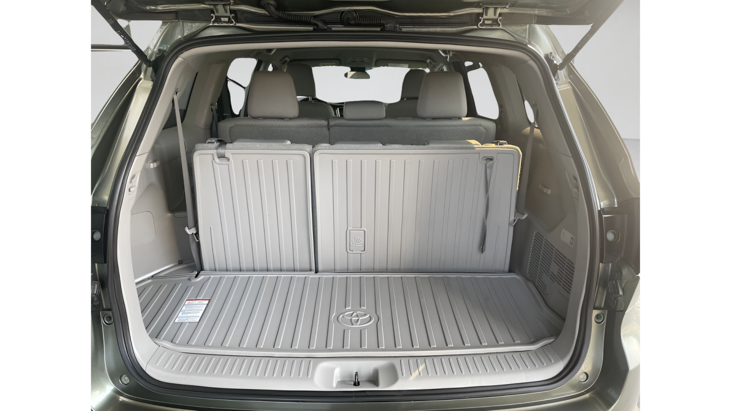 Certified 2017 Toyota Highlander LE AWD/4WD image 14