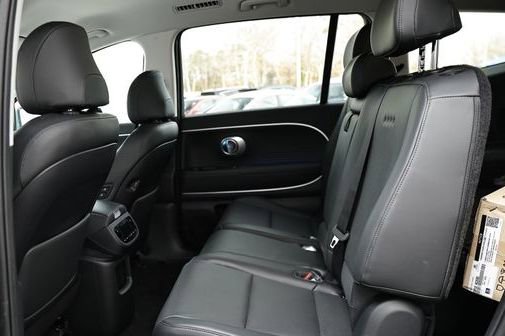 New 2026 Hyundai Ioniq 9 SEL image 8