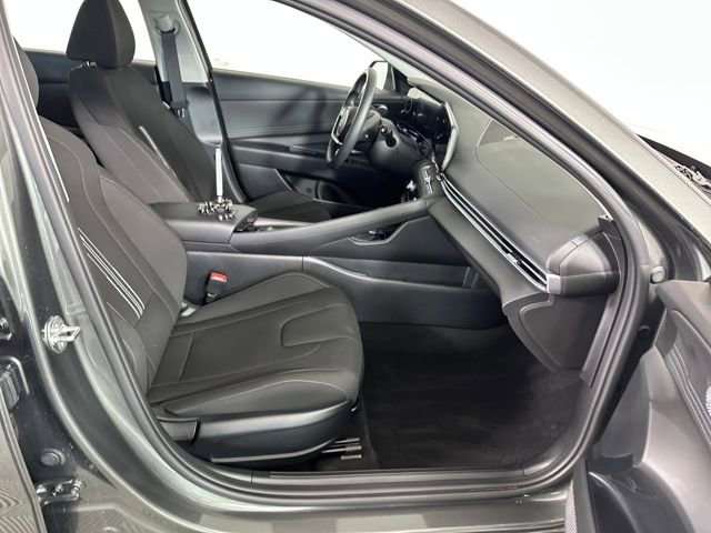 Used 2024 Hyundai Elantra SEL w/ Convenience Package image 28