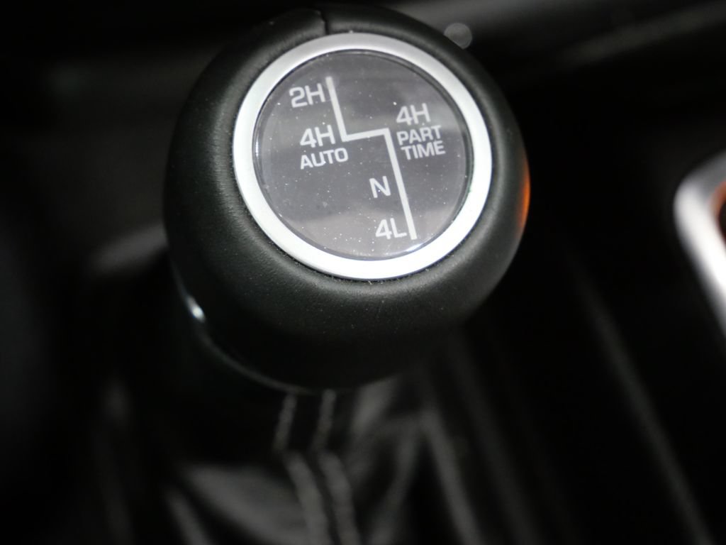 Used 2023 Jeep Wrangler Unlimited Sahara w/ Cold Weather Group AWD/4WD image 23