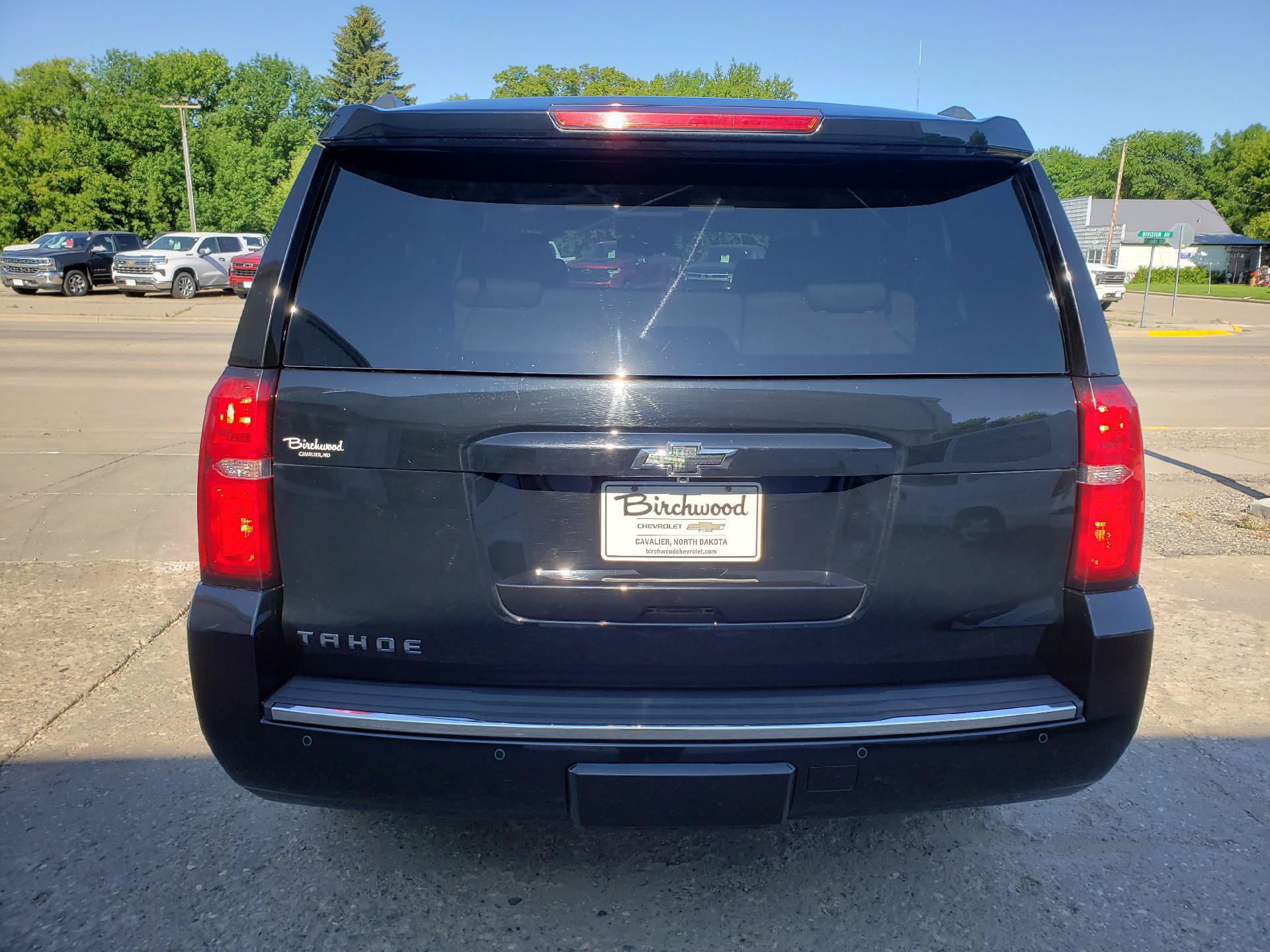 Used 2016 Chevrolet Tahoe LTZ AWD/4WD image 6