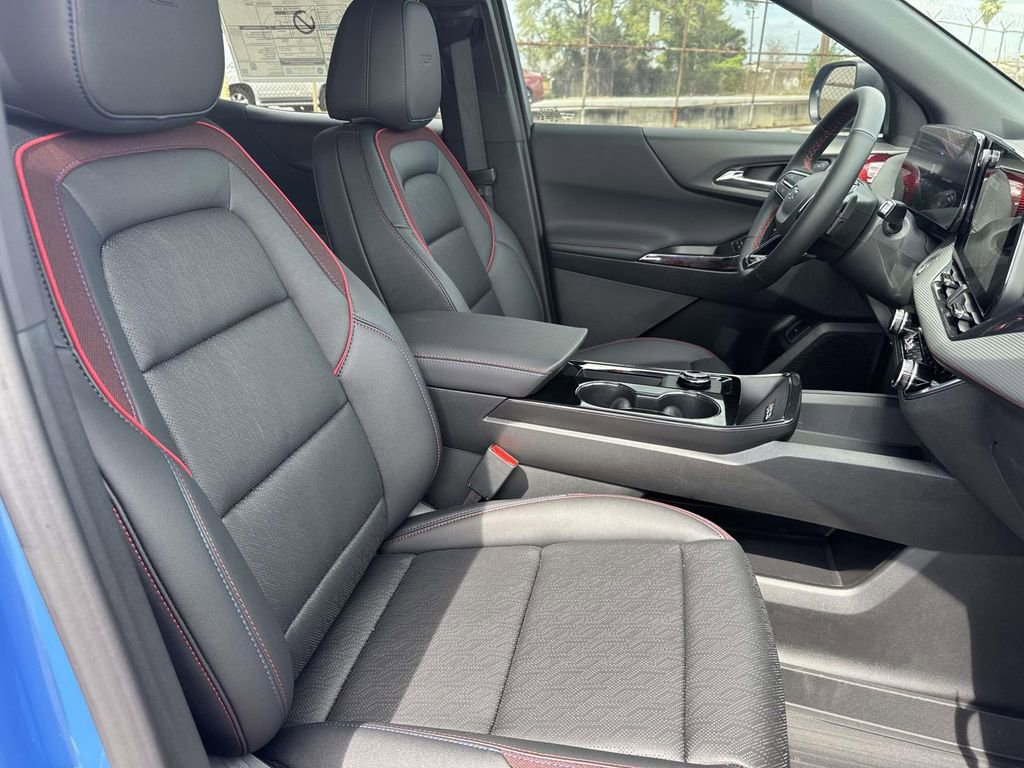 New 2026 Chevrolet Equinox RS w/ Convenience Package III FWD image 11