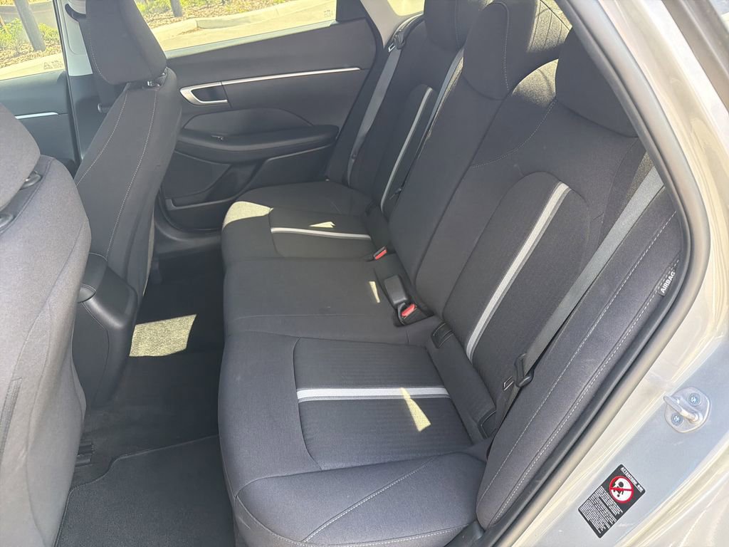 Used 2023 Hyundai Sonata SE FWD image 16