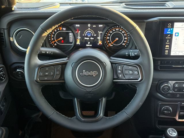 Used 2025 Jeep Gladiator Sport image 15