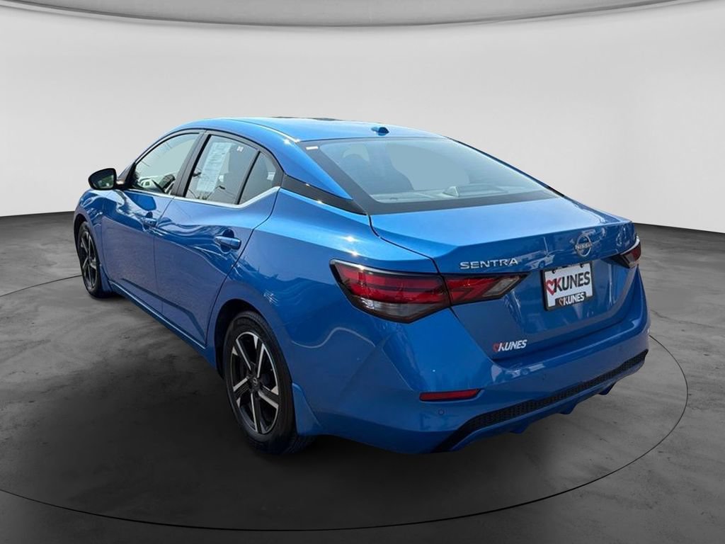 Used 2025 Nissan Sentra SV FWD image 7